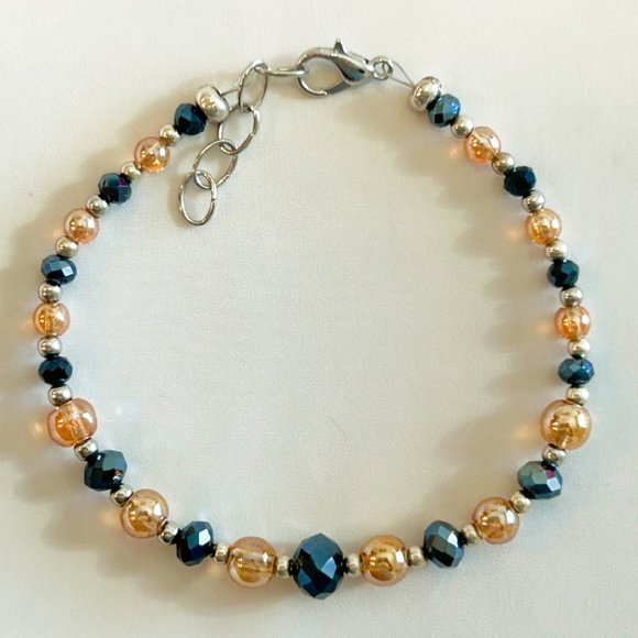 Champagne Gold & Black Bead Bracelet - Picture 2 of 3